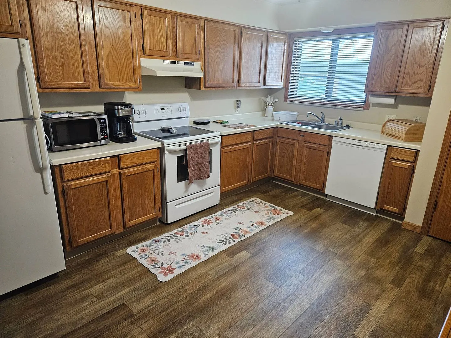 2 bed, $1,500 — Photo 4