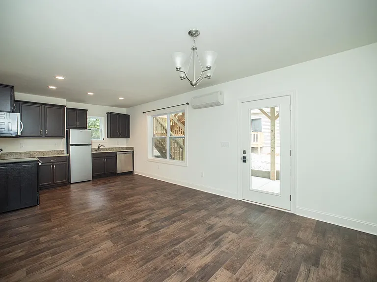 Unfurnished photo (available furnished or unfurnished)