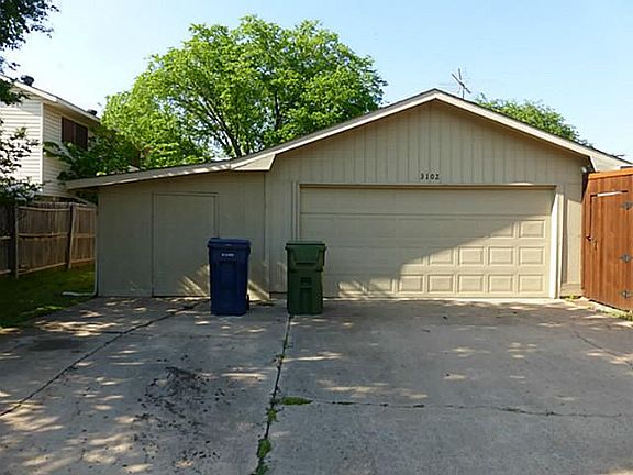3rd image of 3102 Brook Glen Dr