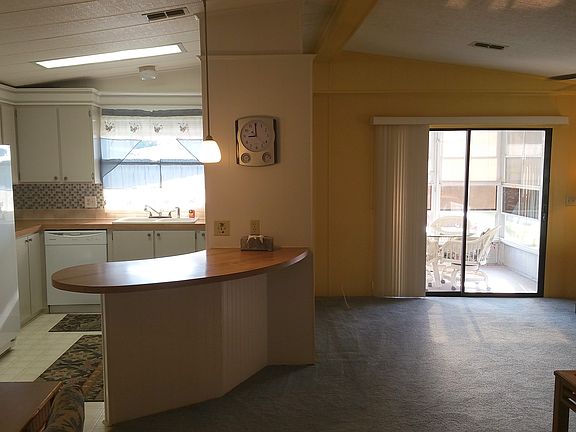 4th image of 3214 Railway Ave