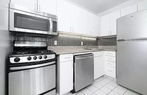 Rented by REAL New York | media 11