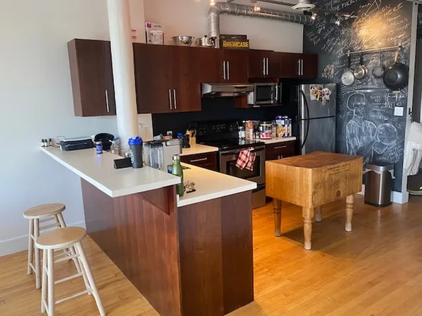 110 Princess St #506, Winnipeg, MB R3B 1K7
