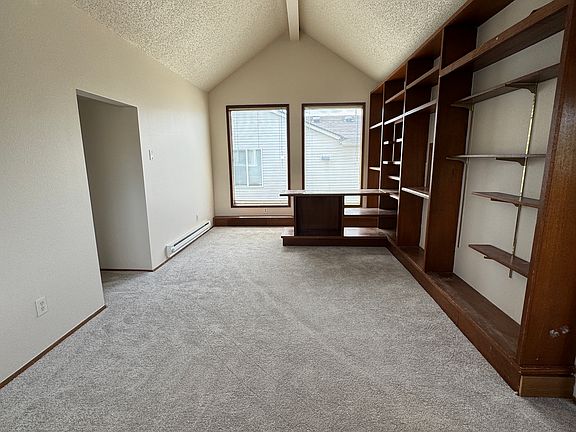 4th image of 3813 S Cushman Ave #3813