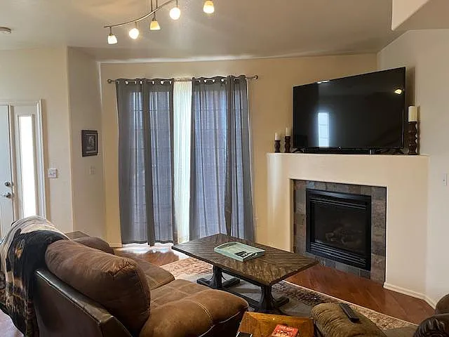 4147 Outlook Blvd #G — Photo 8