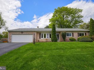 350 Shetland Dr, Lancaster, PA