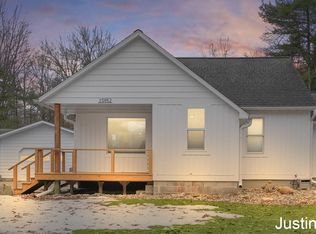 15952 Groesbeck St, Grand Haven, MI 49417