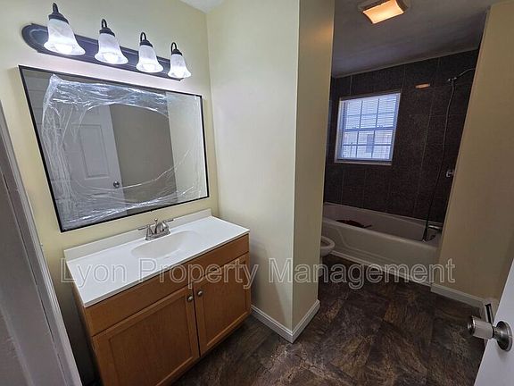 2nd image of 313 High St #1F