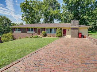 223 Sequoyah Dr, Johnson City, TN 37604