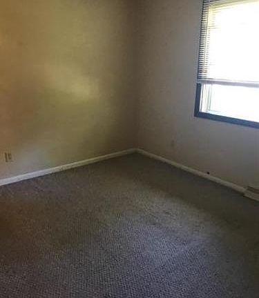 4th image of 318 Sheridan Dr APT 1