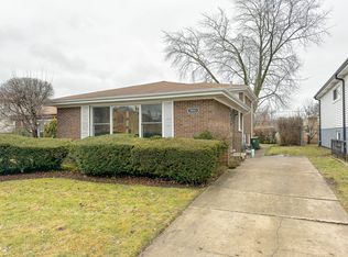 7853 Lyons St, Morton Grove, IL 60053