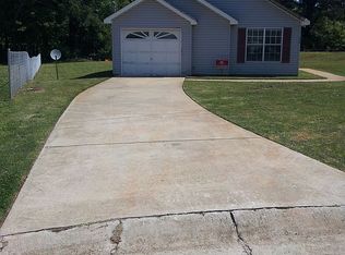 126 Park Pl, Barnesville, GA 30204