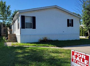 42059 Chalet Dr, Novi, MI 48377