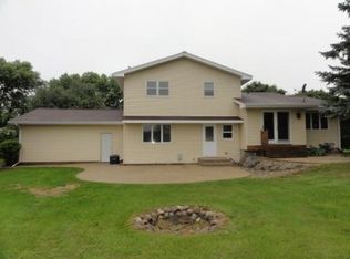 905 10th St S, Benson, MN 56215