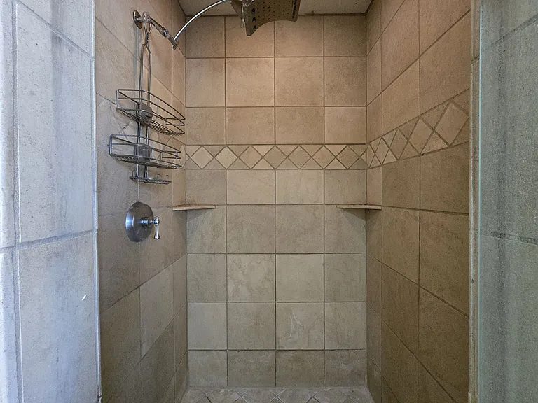 4 Alma Ct — Photo 20