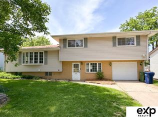 1210 Ventura Dr, Bellevue, NE 68005