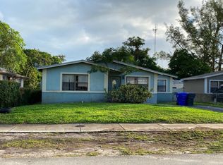 4710 SW 18th St, West Park, FL 33023
