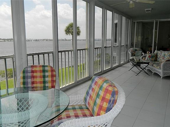 3rd image of 1130 SW Chapman Way APT 503