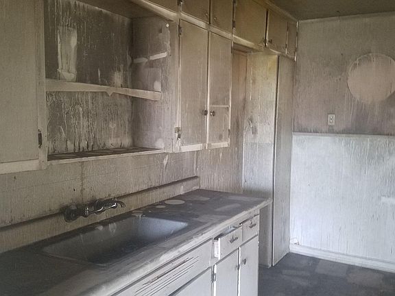 2nd image of 3802 NE 15th Ave