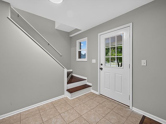 3rd image of 8400 Ridge Rd