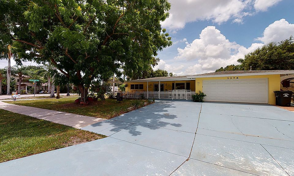 1st image of 1376 Braman Ave