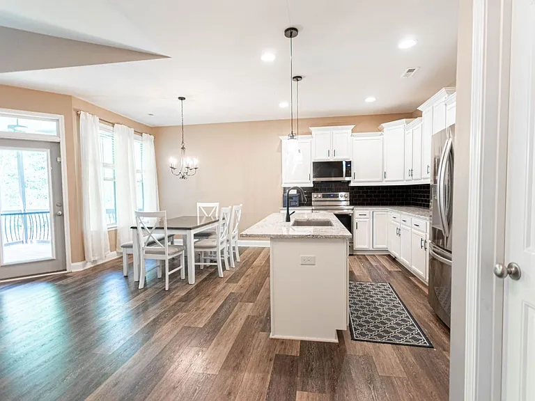 409 Trillium Creek Ct — Photo 2