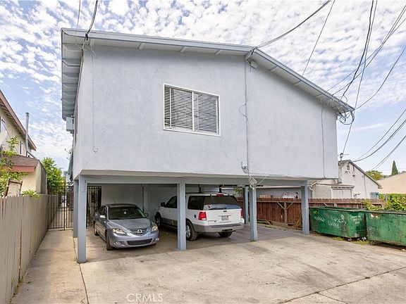 2nd image of 1720 Cerritos Ave