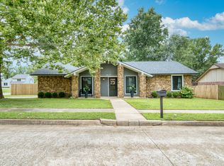 403 W Los Angeles Pl, Broken Arrow, OK 74011