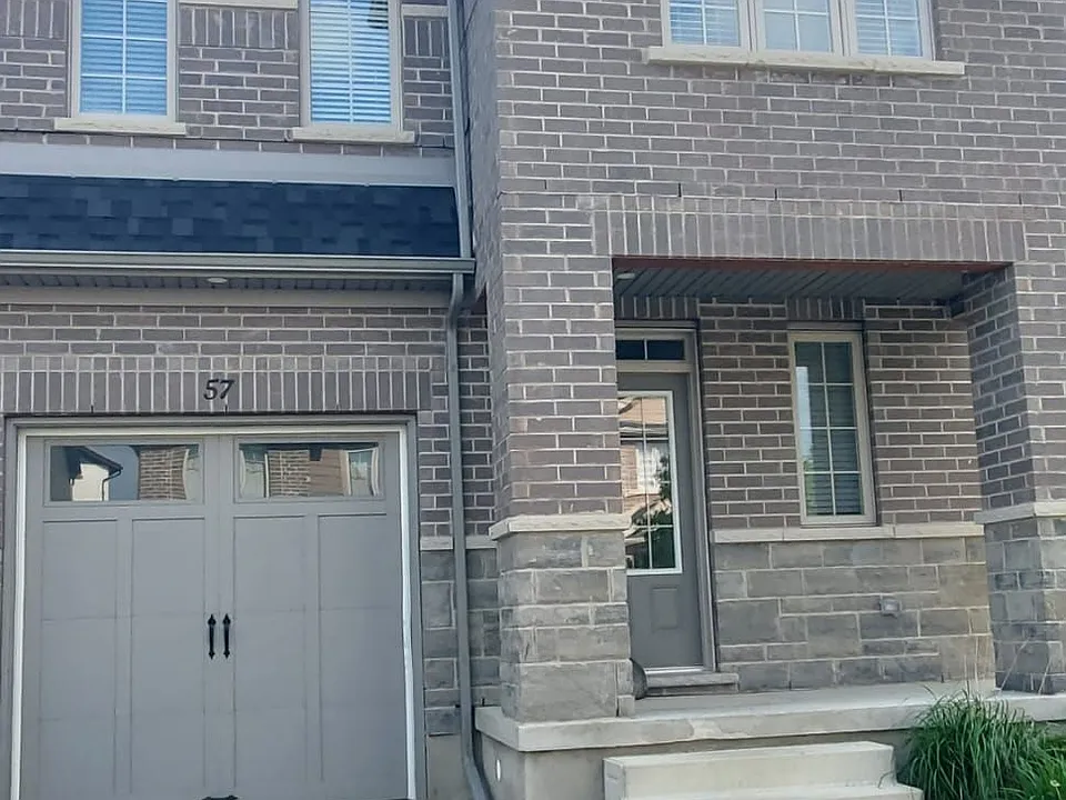 57 Gleason Cres