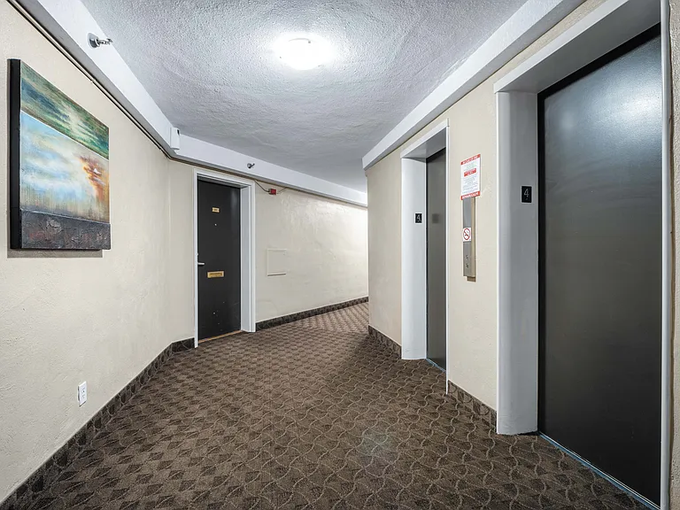 8325 Riverside Dr E — Photo 17