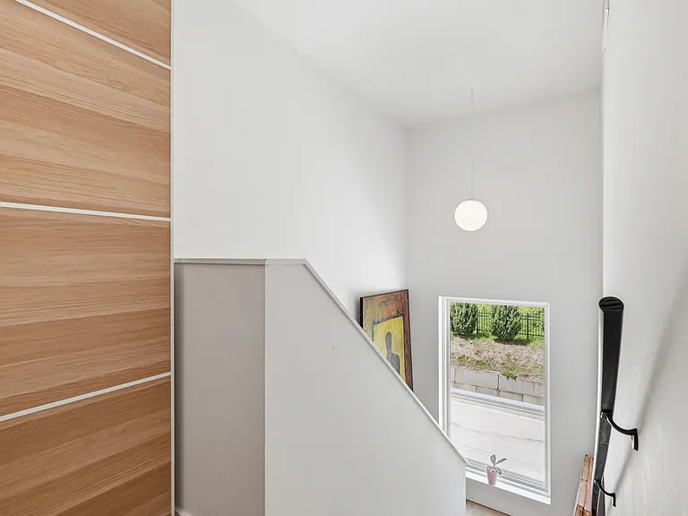126 Burrows St — Photo 19