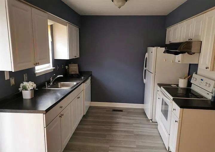 623 Candlestick Ln — Photo 4