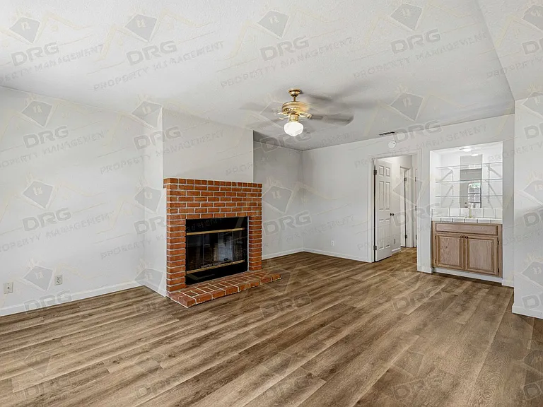 2101 Finley Ct — Photo 14