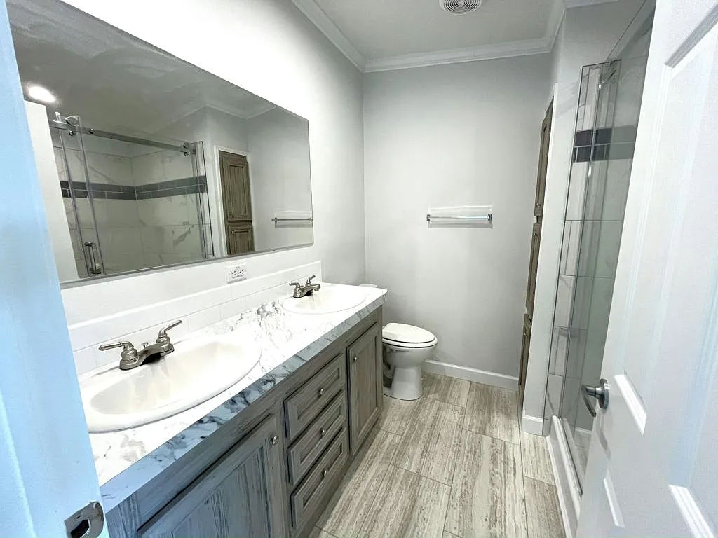 3 bed, 2.0 bath, 1355 sqft, $1,150 — Photo 3