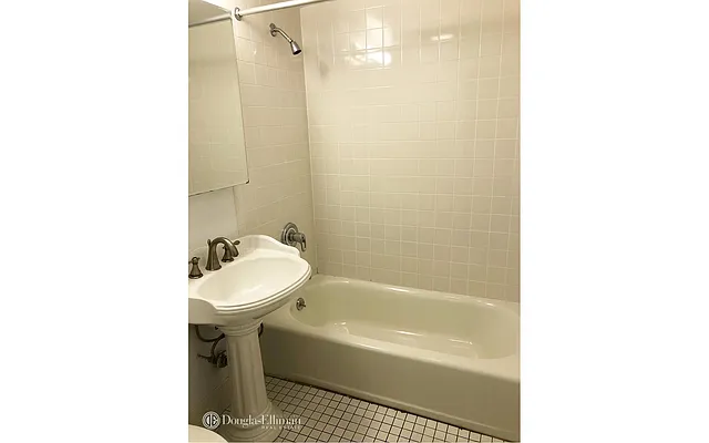 Rented by Douglas Elliman | media 7