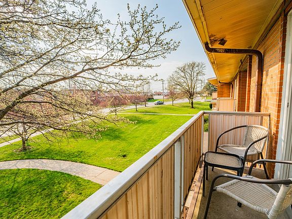 4th image of 21881 River Oaks Dr APT C6