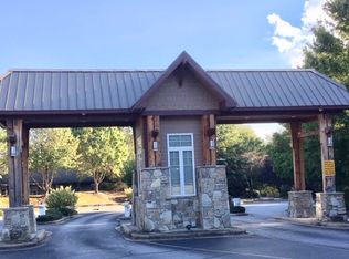 2102 Deermouse Way, Hendersonville, NC 28792