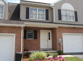 103 Spring Hill Ln, Mountville, PA 17554