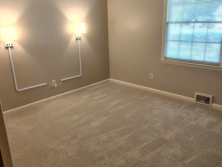 434 Shady Ln — Photo 16