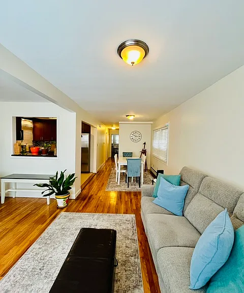 203 Zabriskie St #1 — Photo 4