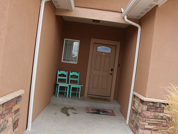 Entry way