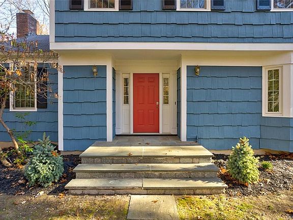2nd image of 6 Gregory Ln