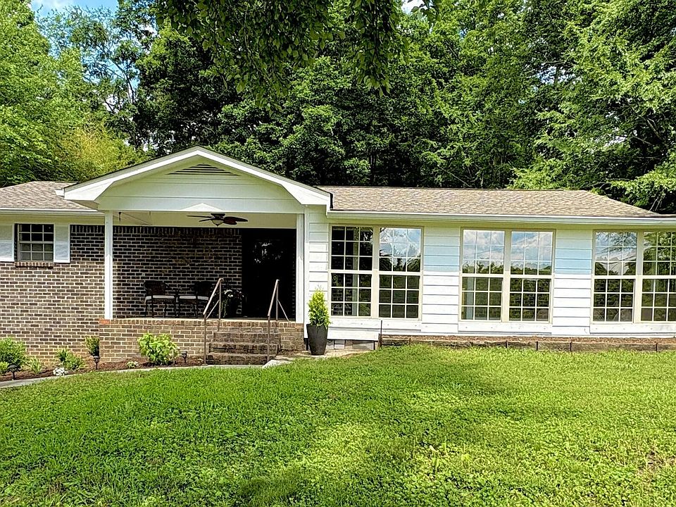 1st image of 547 Van Davis Rd NW