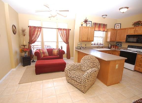 3rd image of 2929 Queensland Dr