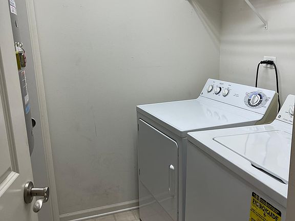 2nd image of 507 Metropolitan St #507