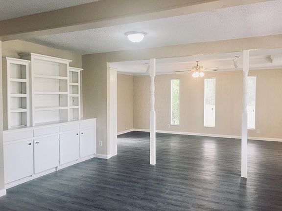 2nd image of 3319 Palm Ave