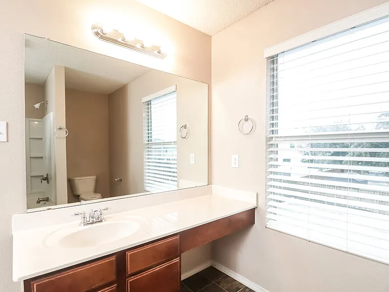 317 Blairwood Dr — Photo 14