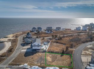 50 Dorrance Dr, Bayville, NJ 08721