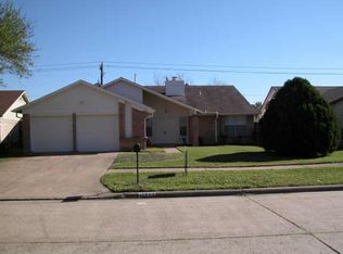 11323 Mulholland Dr, Stafford, TX 77477