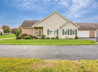 202 Clearwater Dr, Ellwood City, PA 16117