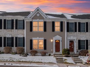 32 Castleview Dr, Mc Kees Rocks, PA 15136